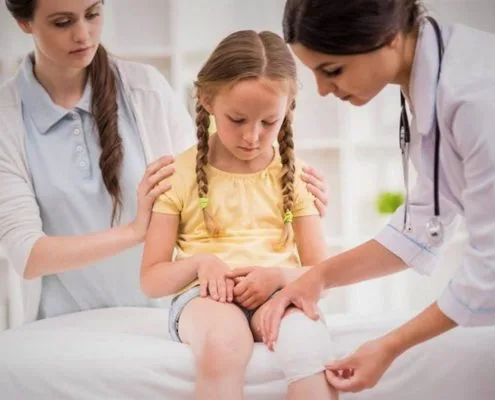 treat minor injury cut scrape