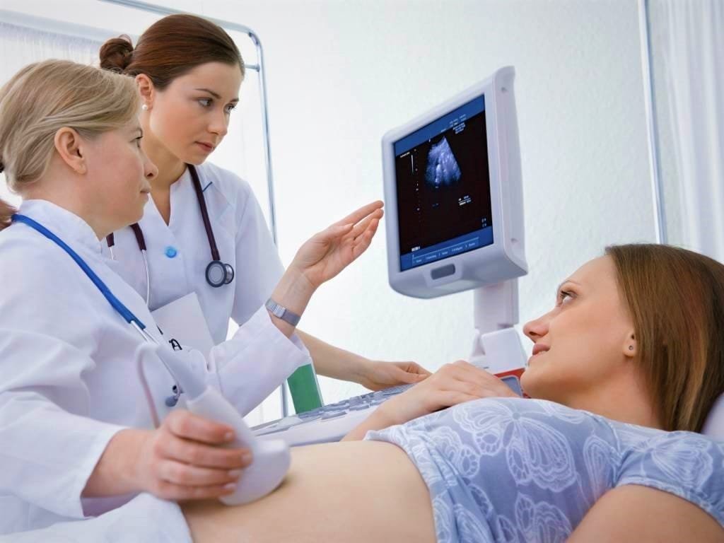 ectopic pregnancy symptoms, treatment, ovary, tubal ectopic pregnancy, ruptured ectopic pregnancy hcg levels, methotrexate for ectopic pregnancy